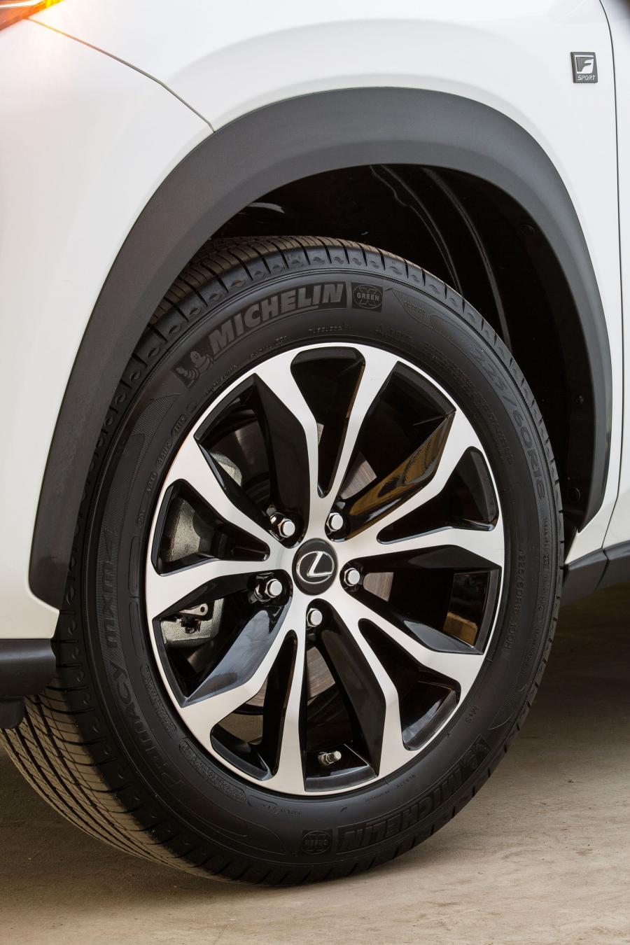  Lexus NX200t F-Sport 2014 года  (фото 8 из 84)